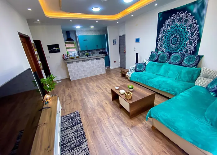 Bright 2br & Office, Remote Work Ready & Long Hurghada
