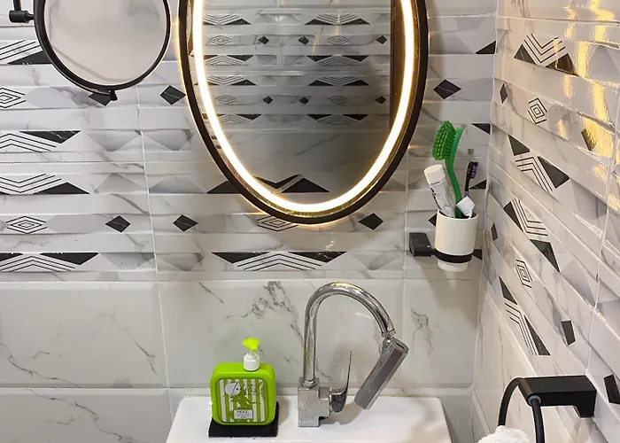 Apartment Bright 2br & Office, Remote Work Ready & Long Hurghada
